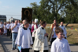Procesja z obrazem Matki Bożej Jasnogórskiej 