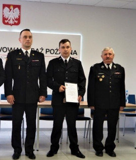 Przemysław Kaczmarczyk między innymi w towarzystwie komendanta PPSP w Radomsku Mariusza Wojcieszko