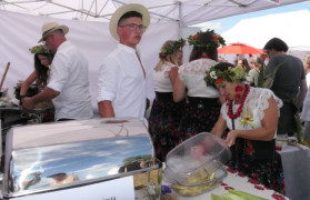 Stoisko wystawiennicze podczas dożynek wojewódzkich 