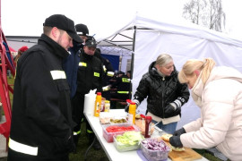 Przygotowywanie posiłków na dworze 