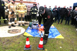 Strażak podczas konkurencji 