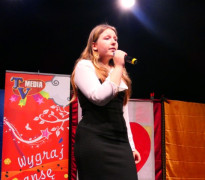 Lena Koćwin podczas występu scenicznego